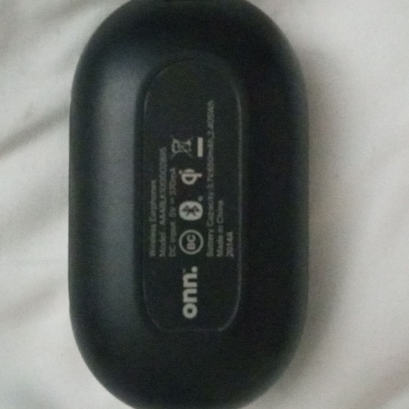 Onn Bluetooth sport earbuds - Picture 4 of 6